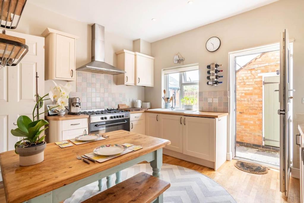 Duck Terrace With Gym Duckling Stays Kibworth Harcourt Exterior foto